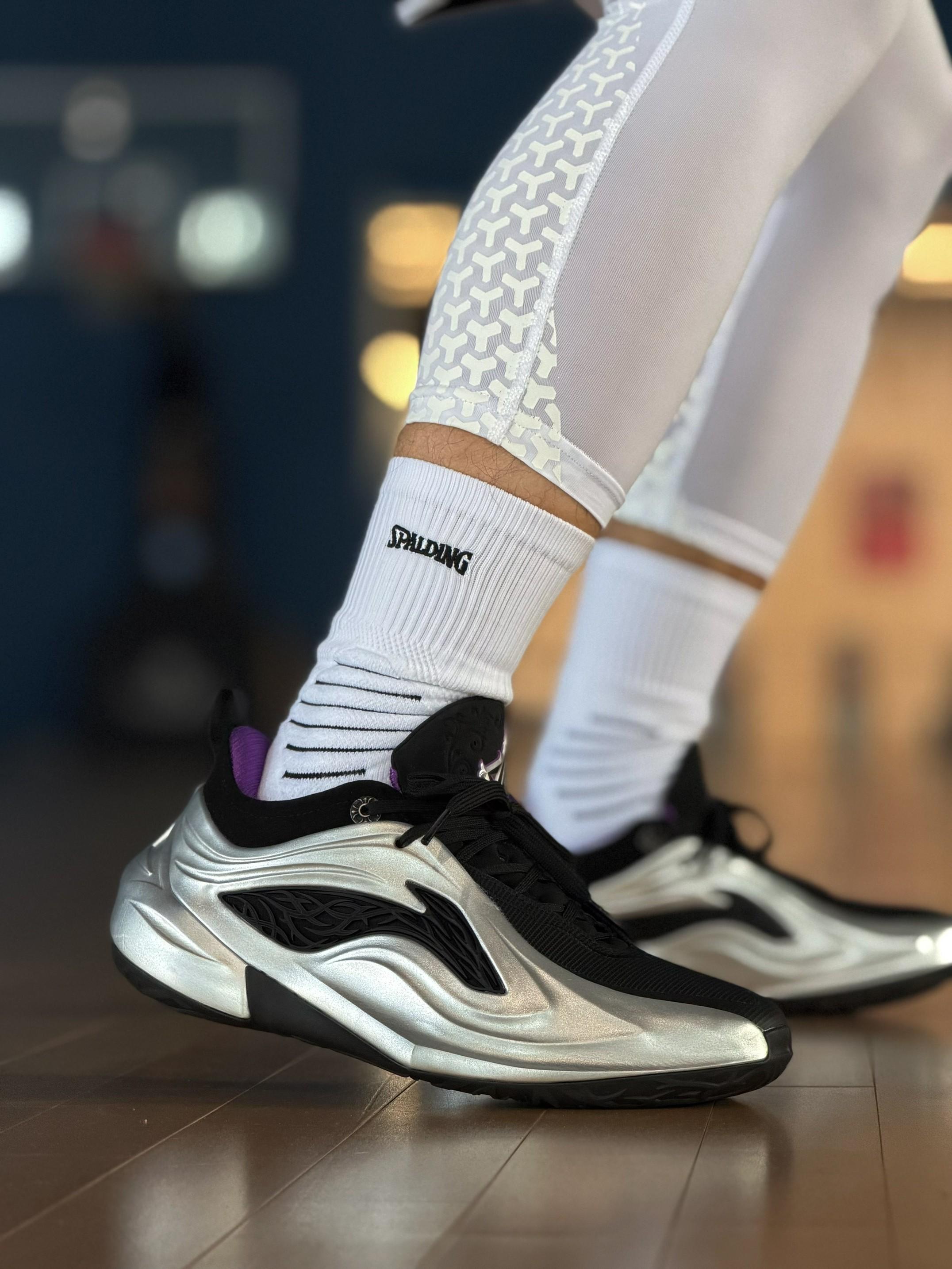 2025识货年度鞋王 | JB4代❗️库里都说“好穿”⁉️